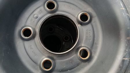 5 x 114,3 r15  pret 250lei