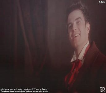 》Ok, dacă o vezi să mă anunți...#Caro. Woooooo, Elijah Mikaelson a scos un cuvânt +; urâââât. Să-ți fie rușineeeee=)))))) *îi pune mâinile la urechi lui Hope* #Elijah.

