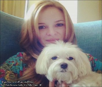 ☠ϟ .ʞıๅๅǝɹ Ŧг๏รt ☕ ☂.  [cl] da , așa e , poate o să ai ocazia să afli dacă nu pleci iar pe; undeva [#ridică din umeri .
