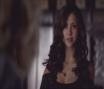 ╰✿μλbuoϝᴉc❥.; Că n-am avut chef să ies.. =))))) -Dylan # Iau paharul de la ea și-i zâmbesc; scurt. Mulțumesc, ești o scumpă. # Iau o gură din pahar, apoi îl las pe măsuța din fața canapelei.
