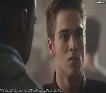 - *Mă uit dezamăgit la ele* Dar de ceeeee? Promit că nu mai spun la nimeni... =)))))