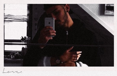 ❪04O̭c̭ṱ2017❫　▪ ·ꕥ· ▫　written by B̭ḙḽḽa̭.; 　◊Ṭḥọụg̣ḥṭṣ: ❝Michael loves taking pictures more than I do!❞　　● ℬ　▪ ▪ ▪ r̤e̤a̤c̤t̤i̤o̤n̤s̤ ▪ ▪ ▪ ✧ ▬✾ imgbox.com/FdvOELcS ✾▬

