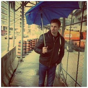 ╬┇ Perfect atunci. [ii desparte picioarele si ma asez intre ele cu spatele catre ea]=)))