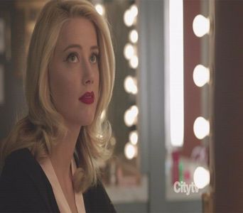 ─ Cum zici tu. # Las pe un film și mă ridic de pe canapea, îndreptându-mă spre dulapul în care erau ; o sticlă de vodkă, după care o desfac și mă îndrept spre canapea.
