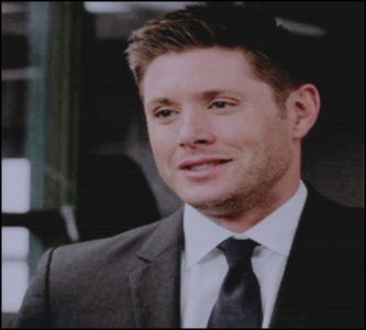 ─ Intru-n casă, cu telefonul în mână, derulând youtube.com/watch?v=y3gKLYVULzU; Dau din şolduri atunci când închid uşa şi pornesc cu grijă spre locul de la pervaz, deschizând geamul larg pentru k ceaţa şi norii să nu antunece drumul iubirii.
