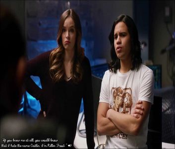 ☠ϟ .ʞıๅๅǝɹ Ŧг๏รt ☕ ☂.  da , așa e [#oftează lung și se uită la tv .