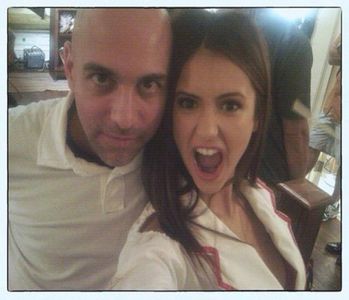 ╰✿μλbuoϝᴉc❥.; Încă te mai ferești de mă-ta? =))))