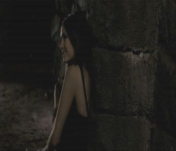 ╰✿μλbuoϝᴉc❥.; Dacă se va ajunge la căsătorie, vei mai avea o soră vitregă. # Încep să râd și-l împin; cu, cotul.
