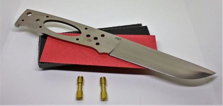Lama D2_ENZO; Lungime efectiva lama : 115  mm
Latimea lamei : 26 mm
Grosimea lamei : 3.5  mm
Lungime totala: 225 mm
Pret : 565 de lei
