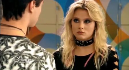 bandicam 2018-06-09 23-31-48-473