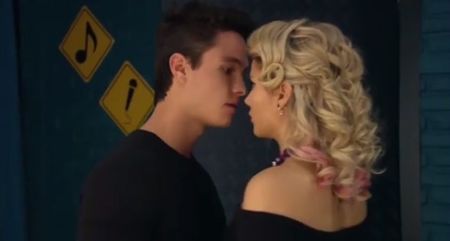 bandicam 2018-06-30 23-38-42-691