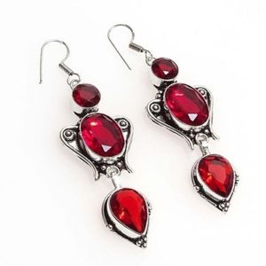 Cercei Mozambique Garnet