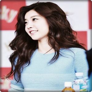 → Jooo, nu mai pune paie pe foc x_x