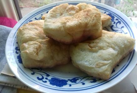 Gogoși mari și pufoase ca la târguri și gogoșerii