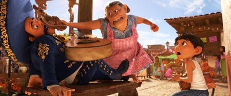 COCO-Grand-ma-with-shoe