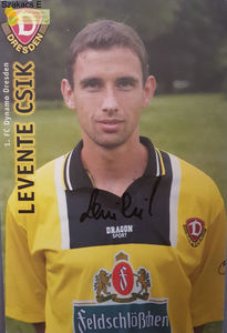 Levente Csik 01-02
