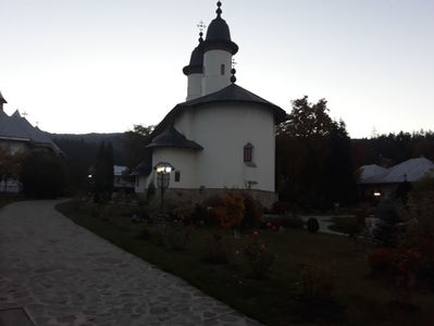 Manastirea Varatec (2)