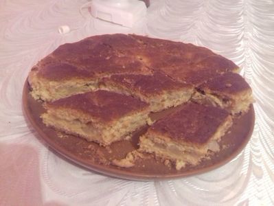 Prăjitură cu mere și foi fragede