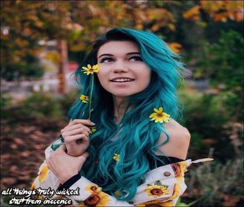 ϟ⚝. Mεямαιd Qυεεи ☪☂ [cl] sigur [#zambeste si o urmareste cu privirea pana se aseaza.; off .. macar chiar daca e plictisitor iti place intr-un fel ce ai ales,nu?
