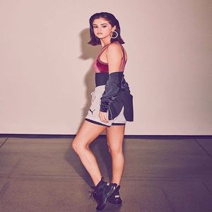 si-a facut Zayn aparitia =))))?