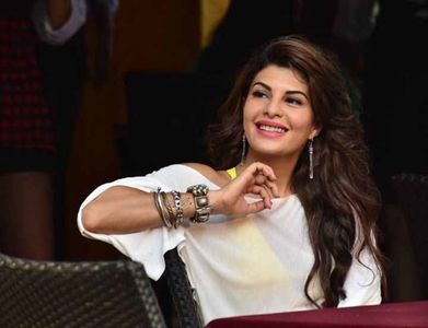download-jacqueline-fernandez-pic