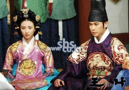 the-king-and-i-King-Yeonsangun-and-his-Queen-korean-dramas-18560944-500-347