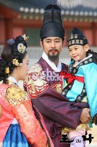 The-King-and-I-korean-dramas-18560467-444-670