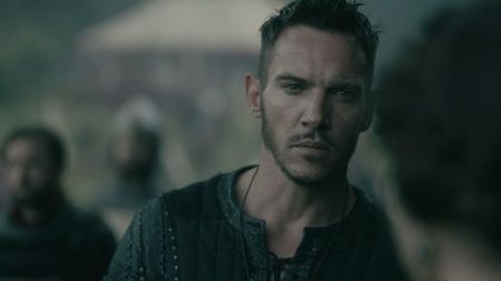 ▬ persoane ce se vor bucura sa auda asta. ❝Regina mea, daca ingadui acest lucru voi merge cu tine.; Iti voi fi loial, iar tot ceea ce iti doresti va fi porunca pentru mine.❞
