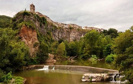 Castellfollit de la Roca