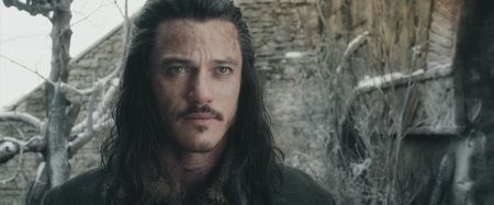 ▬ Nu te uita asa la ea baiete, stim ca e frumoasa, nu te-a chemat aici ca sa ii ti companie in pat.; Nu o sa iti doresti sa faci asta cand vei afla intr-adevar cum e ea. ❝Dusmanul tau e si al meu. Dorintele tale vor fi ordine pentru mine, Regina mea.❞
