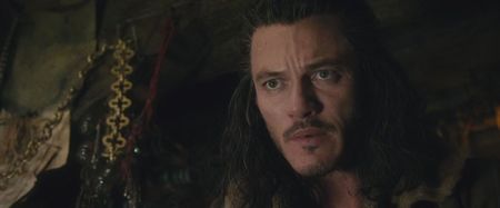 ▬ pion ce a fost bun in tot ceea ce ea a dorit sa obtina. Nu ai decat sa iti faci o rugaciune, desi; nu o sa te ajute cu nimic. Eu sunt aici asteptand. ❝Trebuie sa plec, trebuie sa ajung la el. Te implor. Lasa-ma sa plec.❞
