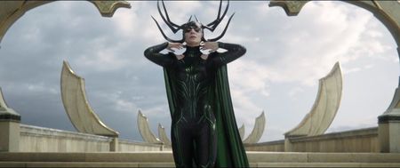 ▬ satisfactia de a fi intr-adevar in elementul tau e atat de placut. Lucruri pe care speram sa le; mai simt macar odata. ❝Daca asta e voia Reginei tale, asa sa fie.❞
