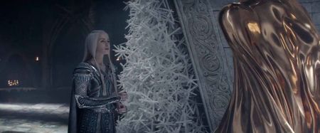 ▬ Esti sigura pe tine, ciudat, esti in fata miracolul cu care sora ta a cucerit un imperiu. Cu un; asemenea instrument la indemana crezi ca vrei putea recupera teritoriul ei, te inseli amarnic draga mea Freya.
