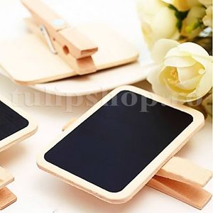 Etichete dreptunghi cu cleste; Pret: 4 lei/buc. Zona scriere  6,8cm x 4,8cm.
Sunt construite din lemn si zona de scris este din vopsea vinilica ce imita tabla de scris, ce poate fi scrisa cu  creta.
