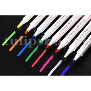 Marker creta lichida fluorescent; Pret: 5 lei/buc. 
Markerul cu creta lichida fluorescent reactioneaza la iluminare artificiala si va avea aspect fluorescent, vizibil cel mai bine pe timp de noapte.
