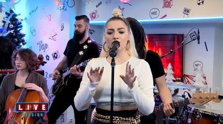 bandicam 2018-12-11 22-59-55-363