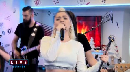 bandicam 2018-12-11 23-00-07-568