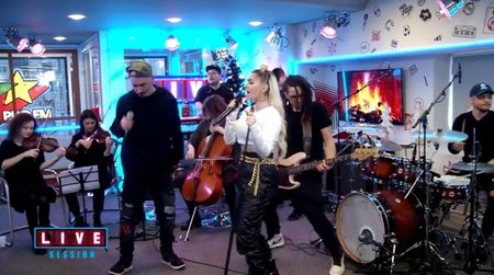 bandicam 2018-12-11 23-00-13-310