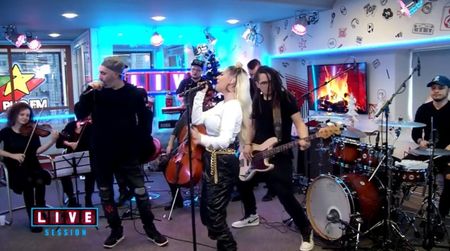 bandicam 2018-12-11 23-00-14-827