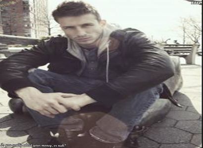 》*o mângâie pe cap* Îl omor atunci. Nu-mi pasă ce face dna decan, îi voi spune ce a făcut +; ăla și nu-mi va face nimic...
