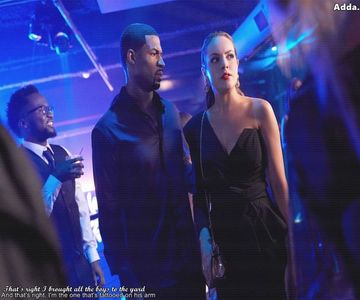 》*Se uită nervoasă la el că râde, apoi se enervează când îi vede pe amândoi că râdeau +; de ea* Voi fumați sau inhalați protoxid de azot (gaz de râs) ? =)))))) . #both. + *îl lasă s-o sărute, răspunzându-i, apoi se uită la el mijind ochii și se abține să nu râdă și ea ca ei* =)))))) #gran
