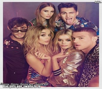 》Dar ești atât de nebună încât să te săruți cu un tip pe care-l știi doar de la cursuri... =))))