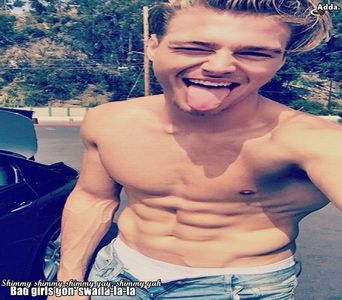 》Auuuuuuuuu, ce rea. Mi se face chef de alte alea.......... nu trebuia sa faci asta=)))).