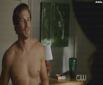 》FRAȚIIIIIII MEEEEEEEI. *urlă lângă Annie și Liz de le lasă surde și-i ia pe sus pe +; Matt și Grant* =))))))))))))))))))
