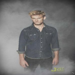 ▬ ❝Te-asi fi tinut, dar deja l-ai lesinat. Nu pot sa mai fac nimic.❞=)))))