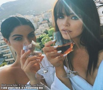 》 Păcat...pierdem melodia... =))))))))*bea și dă din cap pe ritm*