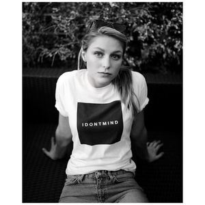 ⤑ᵖᶤᶰᵏĿЄ♏ØИÂÐЄ ┊sa sti ca asta chiar nu e corect deloc=))) din pacate nu cred(click; ca o putem intreba=)))#rade si ramane pe ganduri; ma intreb daca sa culcat cu profa de psiho o_o=))))# ii ia "tigara"si trage si ea un fum chiar daca treaza nu ar fi facut asta vreodata;
