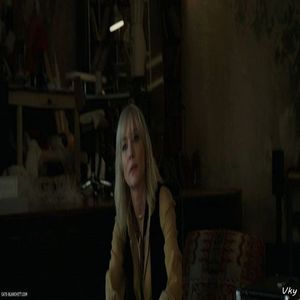 ▬ ❝Daca incerci sa o faci pe confuza sa sti ca nu iti iese cu mine,  sti mai bine ca oricine ce; vreau sa zic. Si daca toata chestia asta cu biroul tau sa-ntamplat, chiar nu vreau sa stiu in ce tampenii te-ai bagat.❞=)))))
