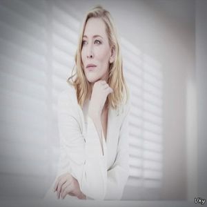 ▬ ❝Eu?! Sa te salvez? Cred ca glumesti, exista paza in aceasta incinta,; Amick. Ce te face sa crezi ca a-si fi venit personal, desi pareai incantata nu vi;;;;olata.❞=)))))
