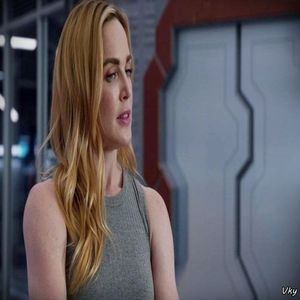 ▬ ❝Si nu o mai foloseste niciunul din noi.❞ Ridica o spranceana si se uita la el.=))))))